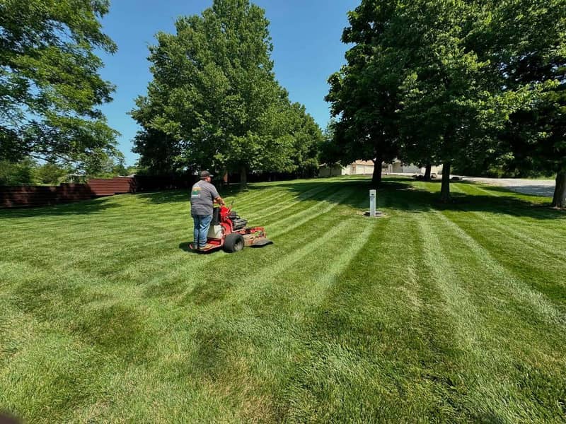 Lawn care services in Platte Woods, MO